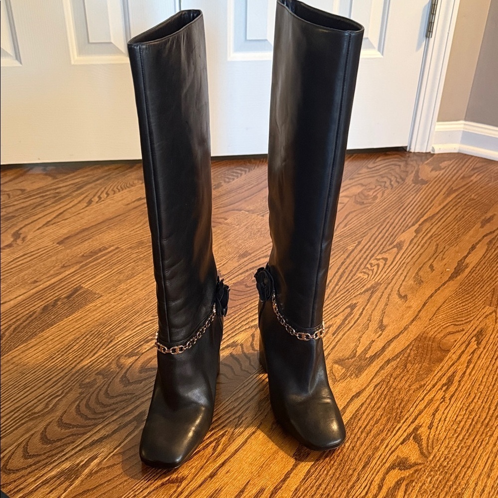 Tory Burch Black Heeled Boots with Gold Chain Accent and flower detail 9.5m